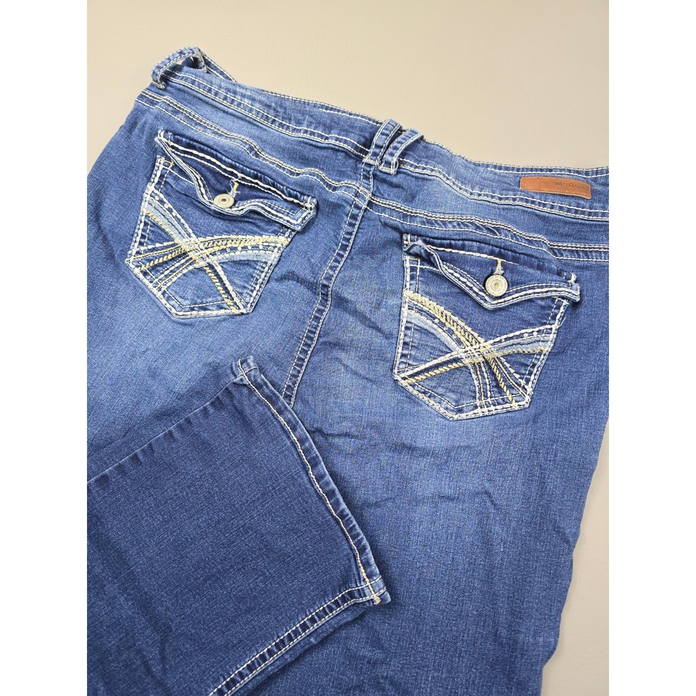 WallFlower Womens Size 18 Blue Bootcut Jeans Embroidered Pockets WBM08234P